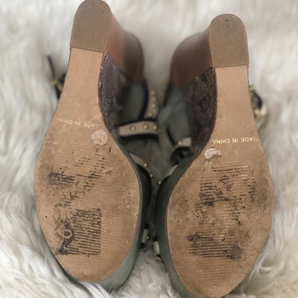 Shoes - Picture 7 of 7